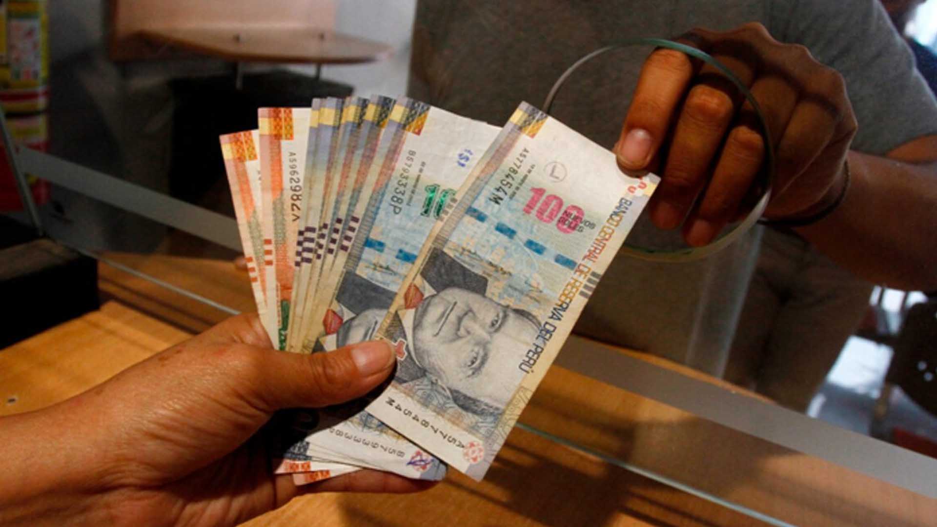 Empleadores deben pagar gratificacion navideña hasta 15 dic