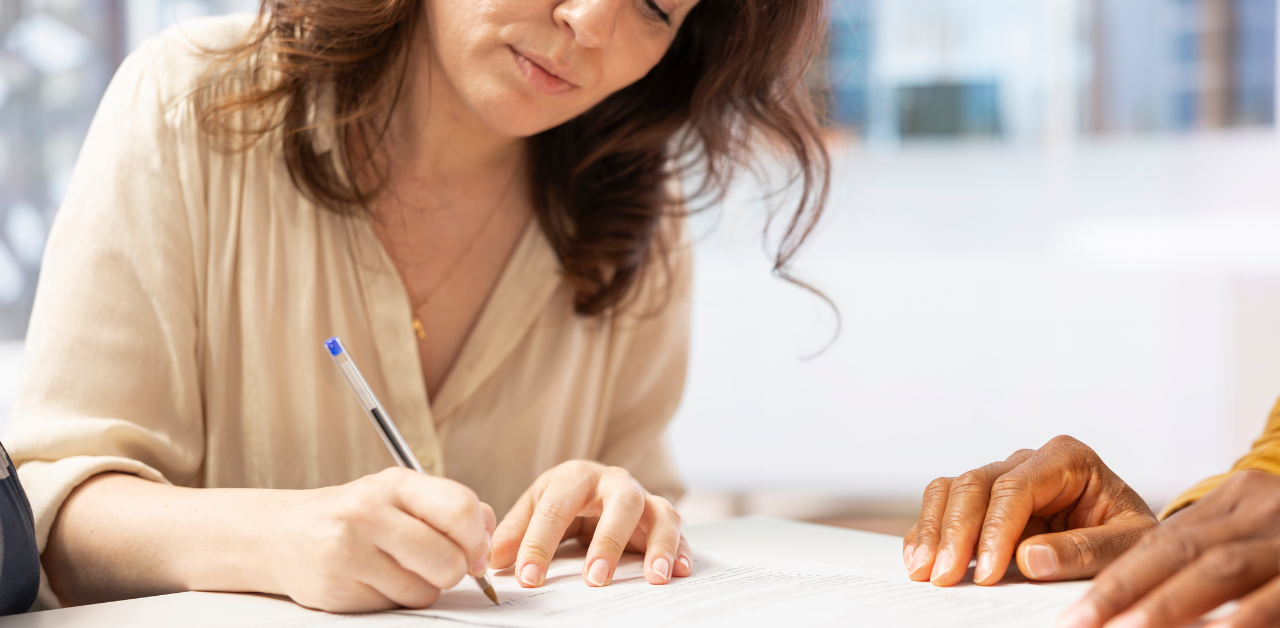 ¿Trabajas sin contrato? Conoce tus derechos y como exigir